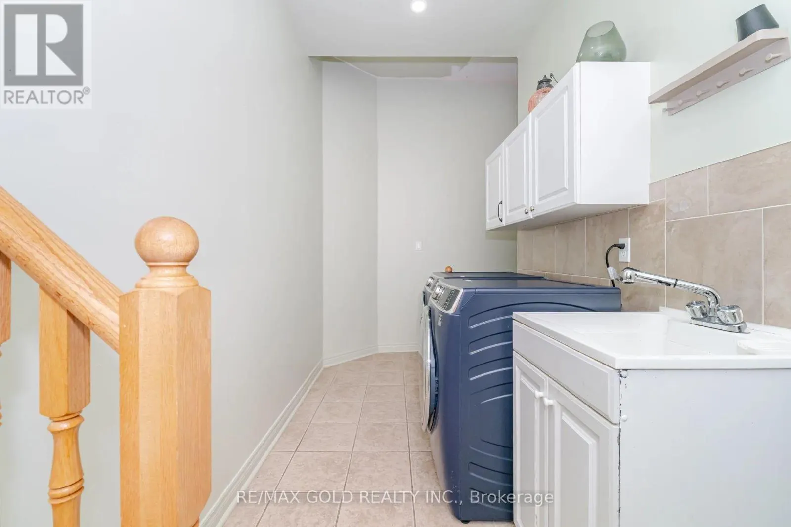 41 LEPARC ROAD