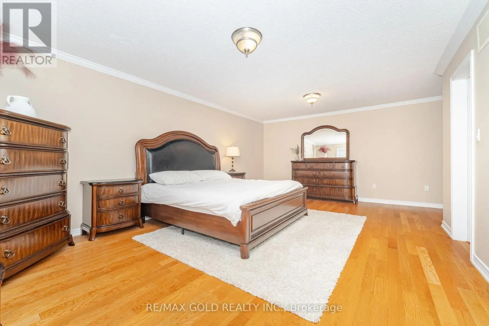 41 LEPARC ROAD