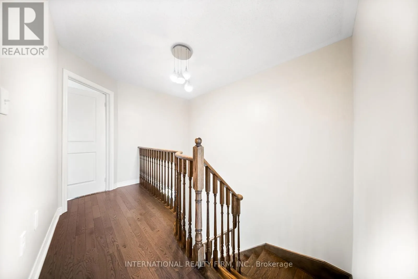 8 HOGAN MANOR DRIVE
