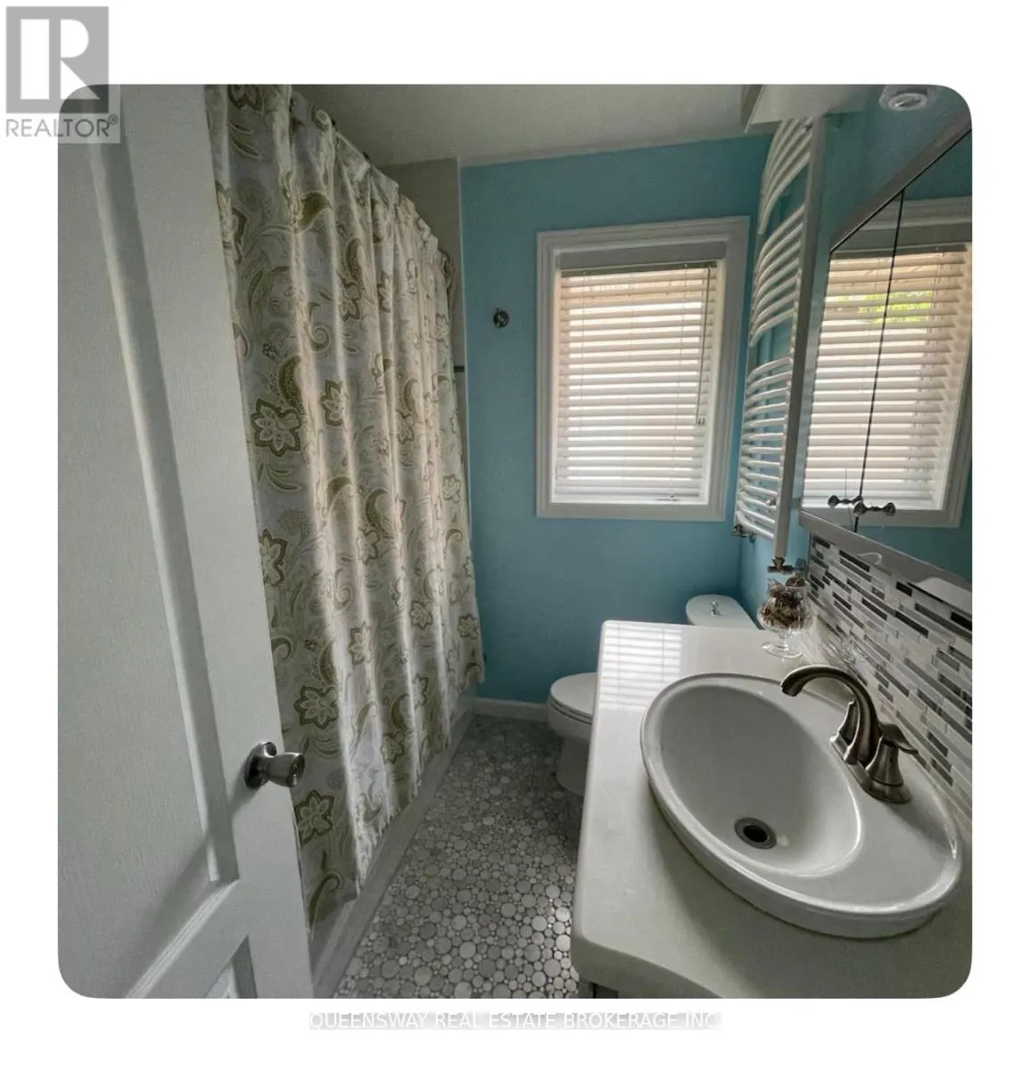 14 OAKFIELD DRIVE