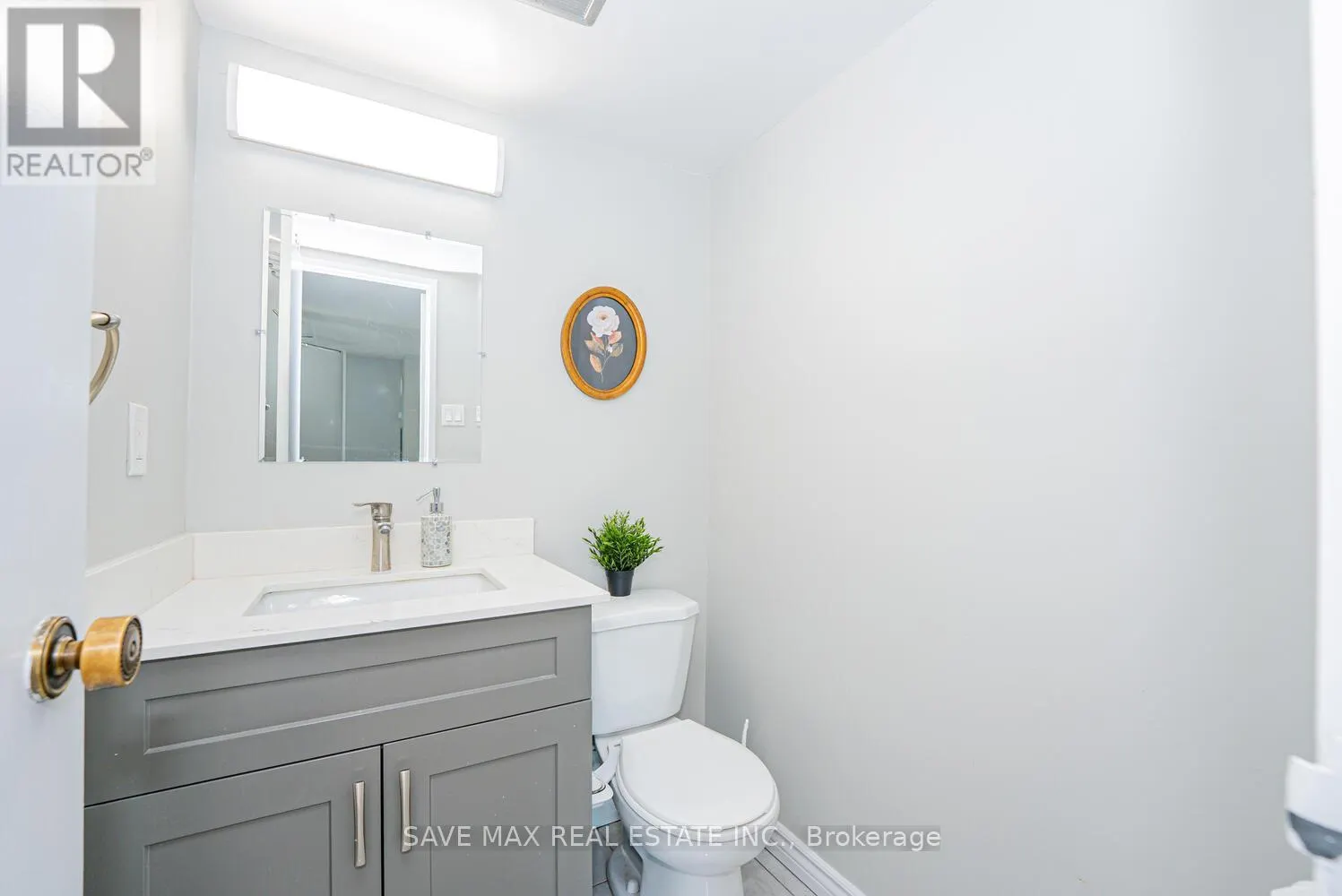 304 - 18 KNIGHTSBRIDGE ROAD
