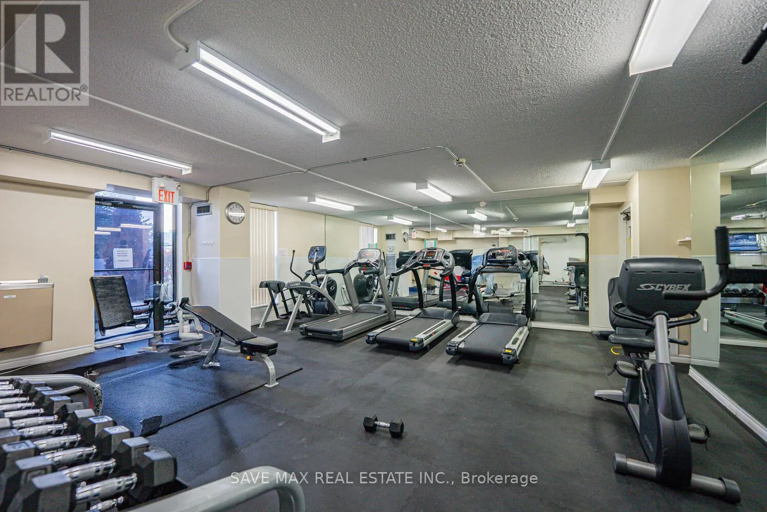 304 - 18 KNIGHTSBRIDGE ROAD