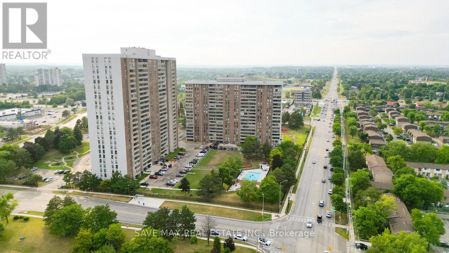 304 - 18 KNIGHTSBRIDGE ROAD