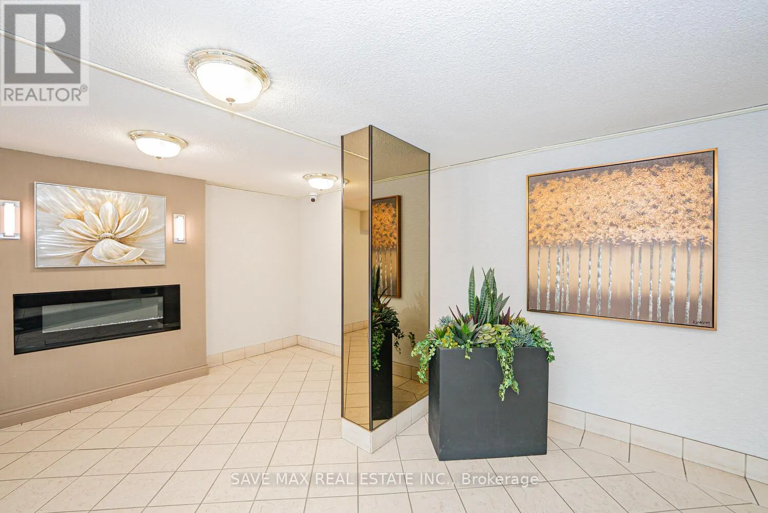 304 - 18 KNIGHTSBRIDGE ROAD