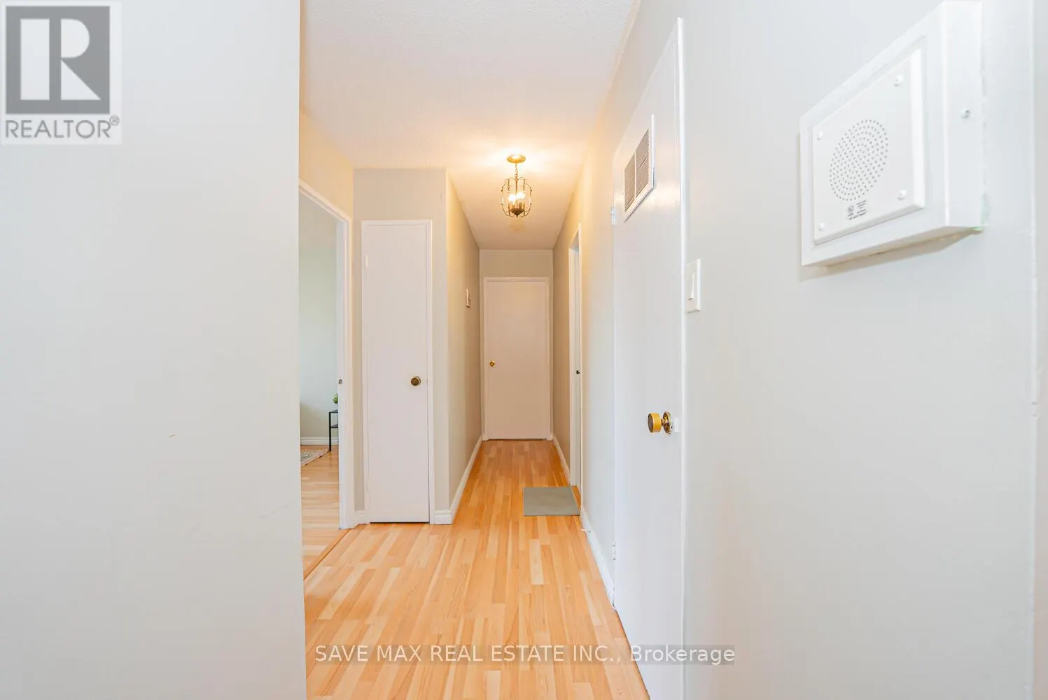 304 - 18 KNIGHTSBRIDGE ROAD