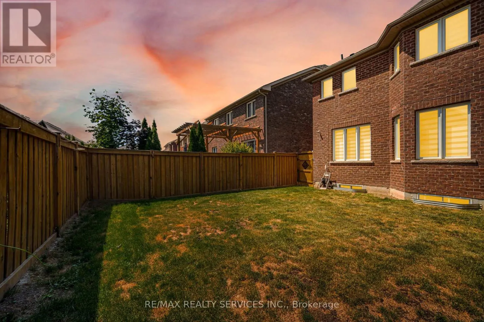 97 FAWNRIDGE ROAD