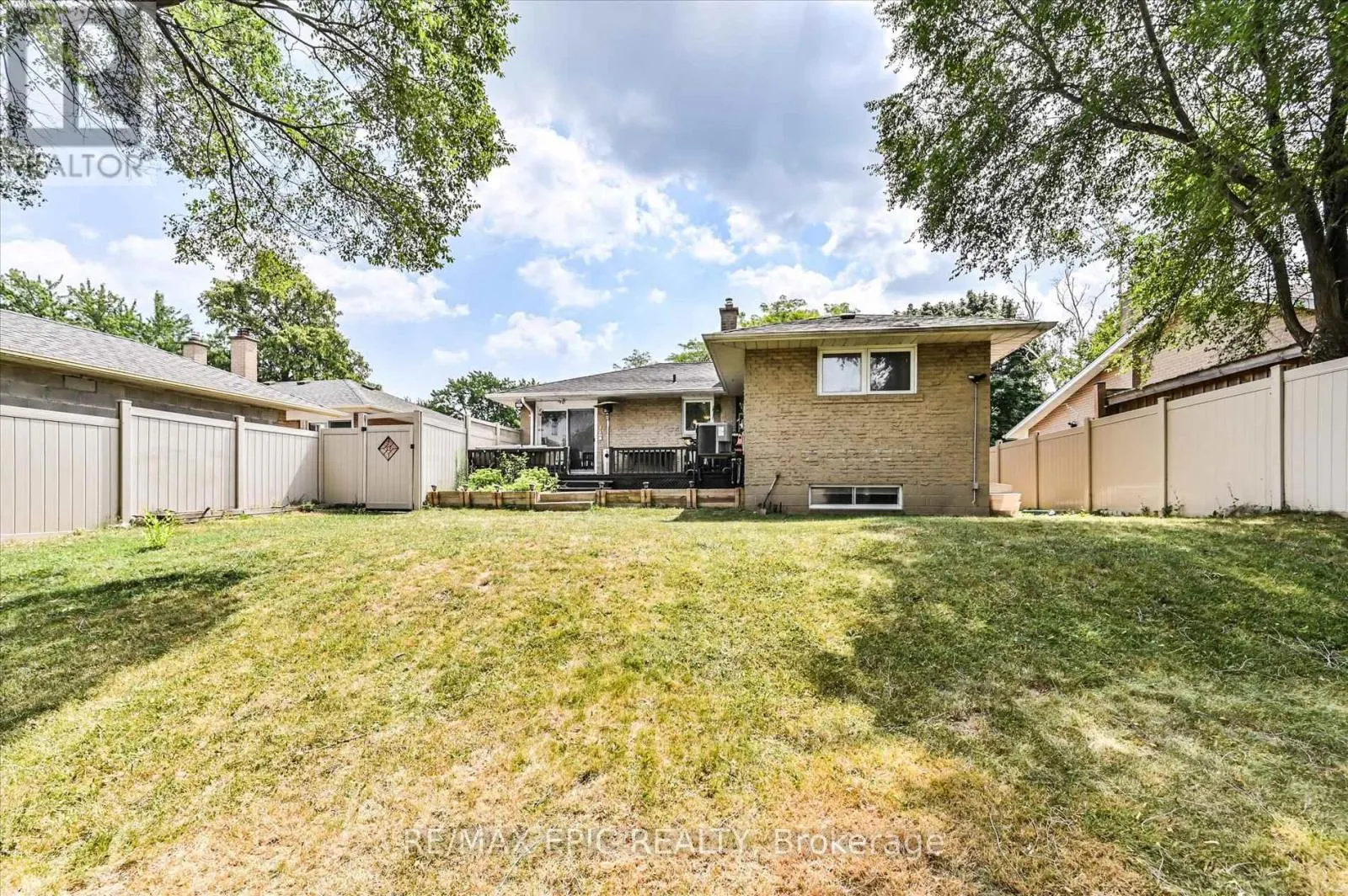 MAIN - 2683 TRUSCOTT DRIVE