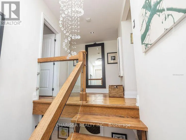 UPPER - 60 BELVEDERE DRIVE