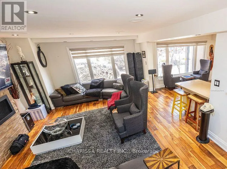 UPPER - 60 BELVEDERE DRIVE