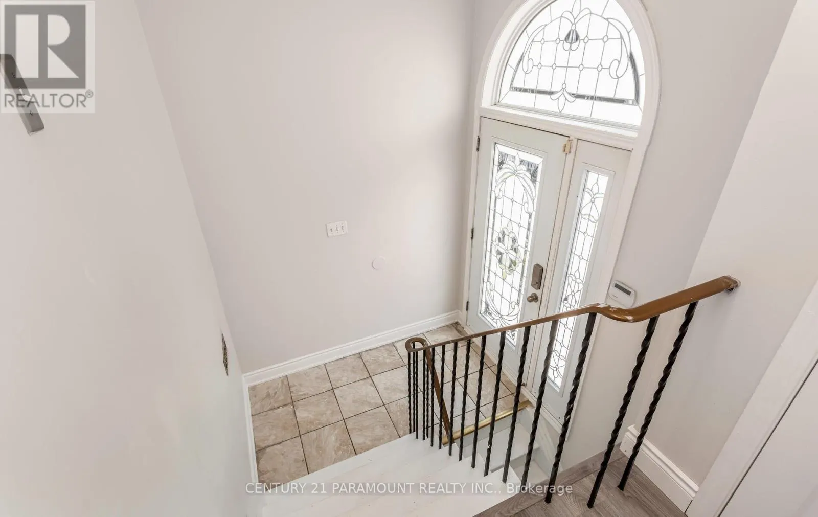 12 MONTJOY CRESCENT