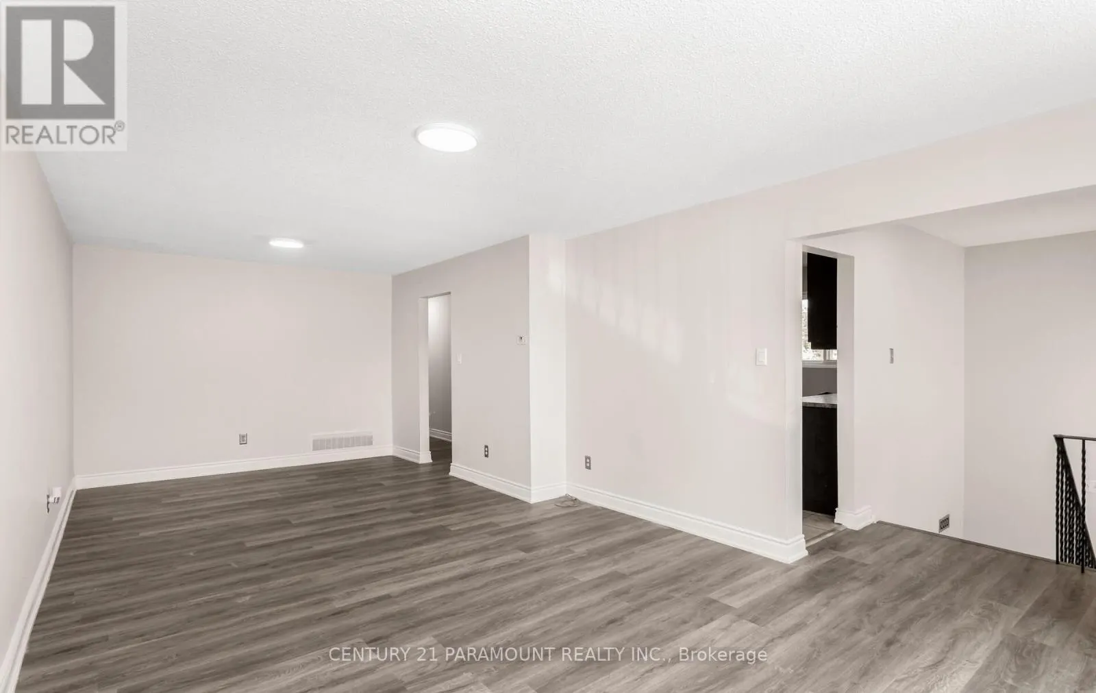 12 MONTJOY CRESCENT
