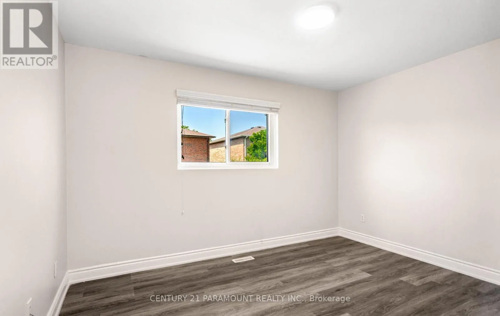 12 MONTJOY CRESCENT
