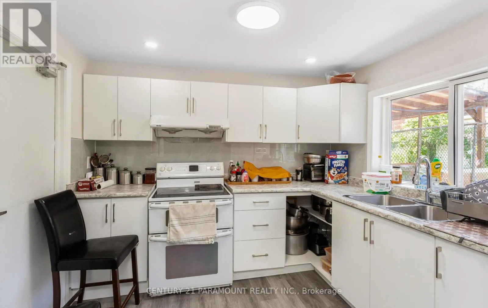 12 MONTJOY CRESCENT