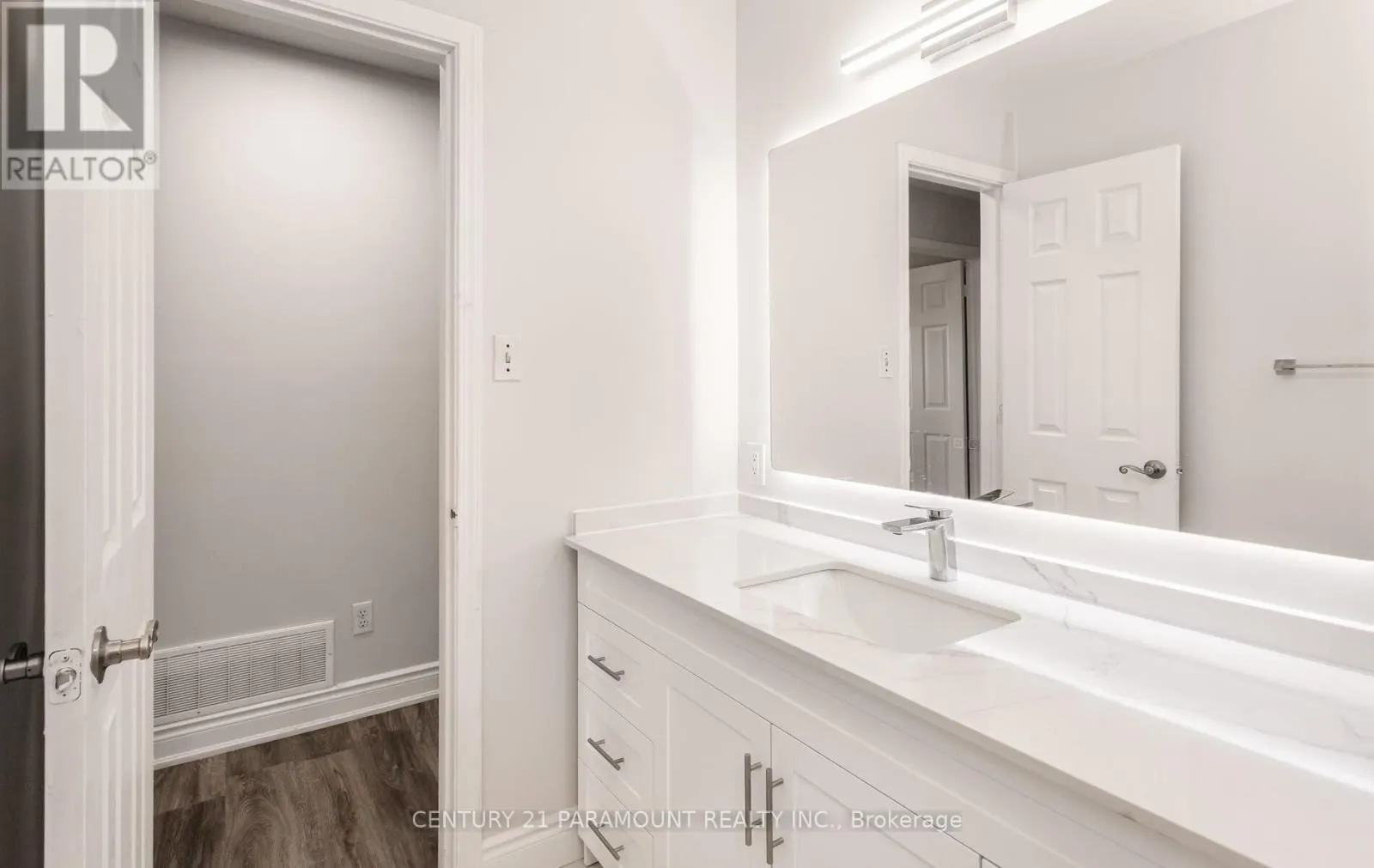 12 MONTJOY CRESCENT