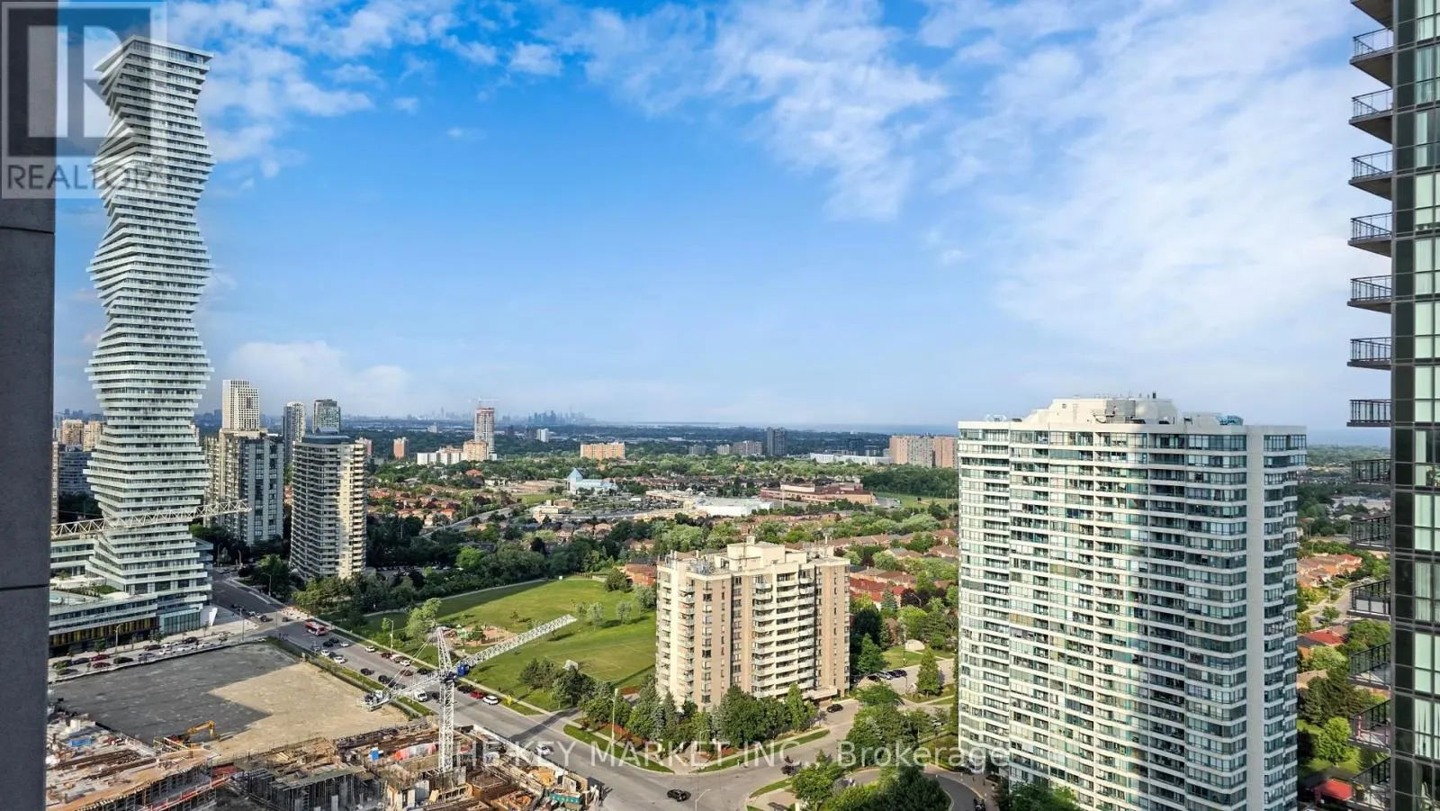 2404 - 3985 GRAND PARK DRIVE