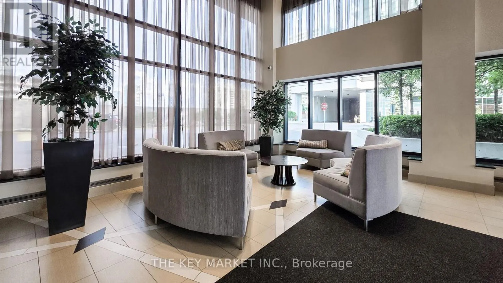 2404 - 3985 GRAND PARK DRIVE