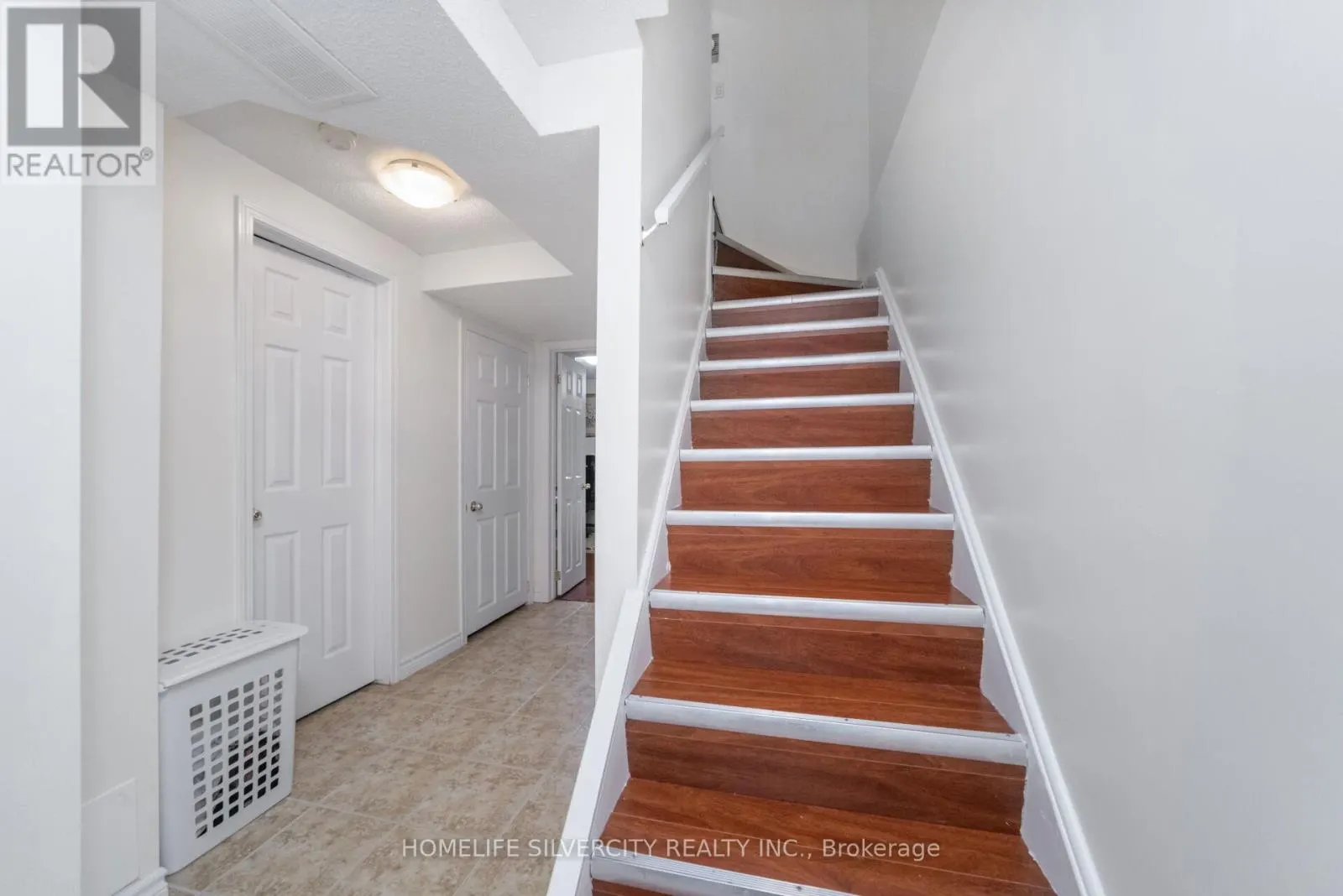 85 DANDELION ROAD