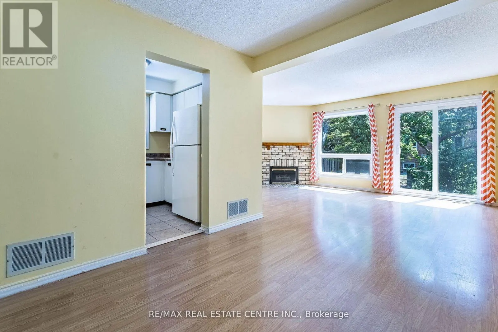 656 CONSTELLATION DRIVE