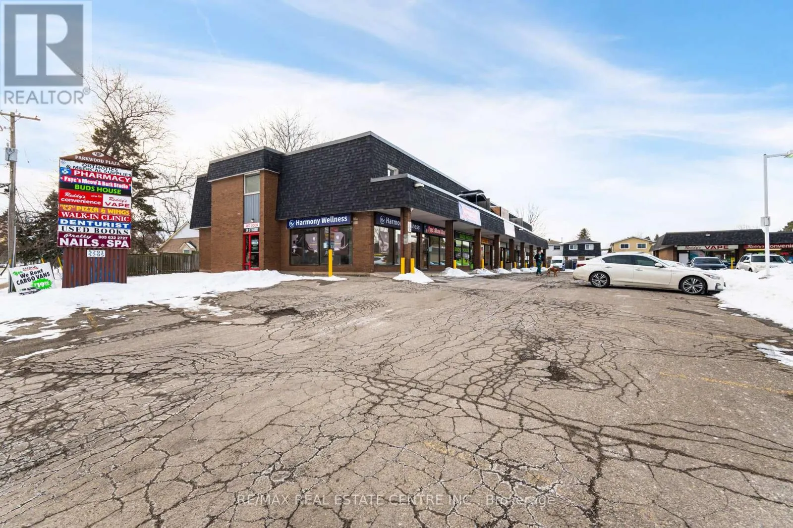 8 - 5291 LAKESHORE ROAD