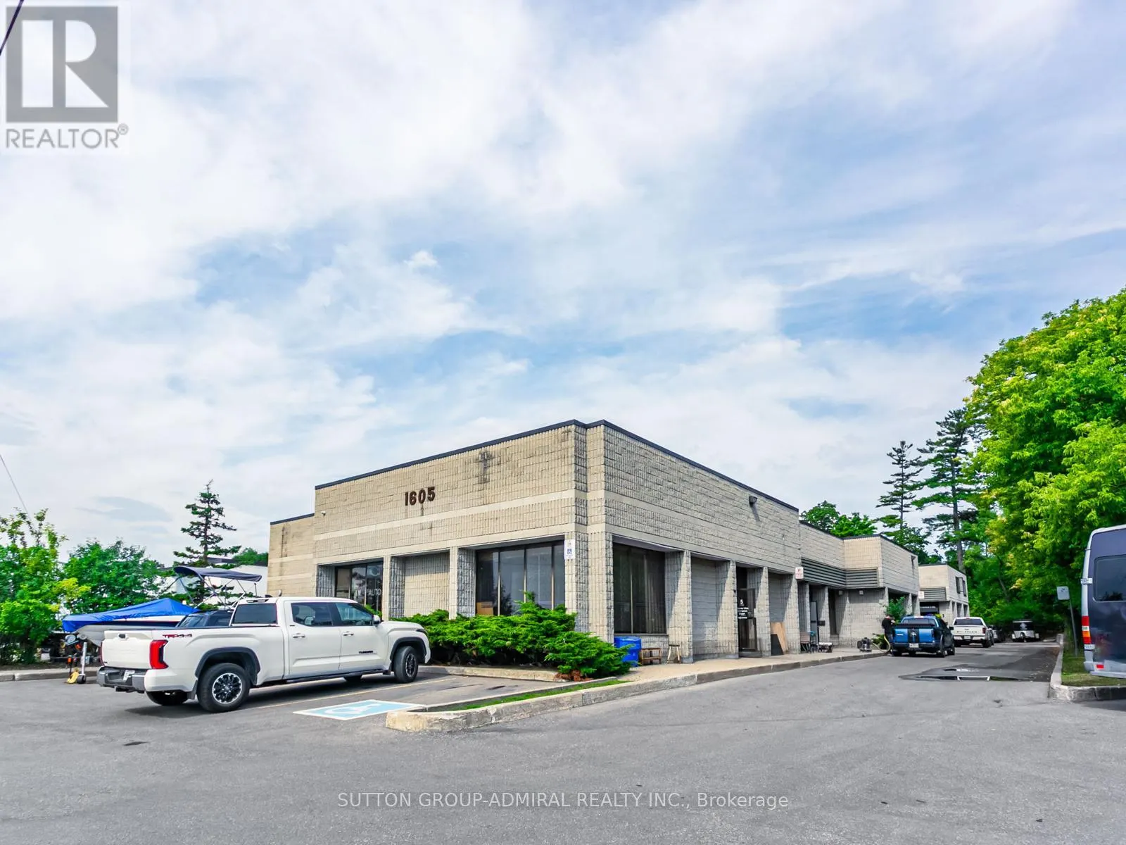 5 - 1605 SEDLESCOMB DRIVE