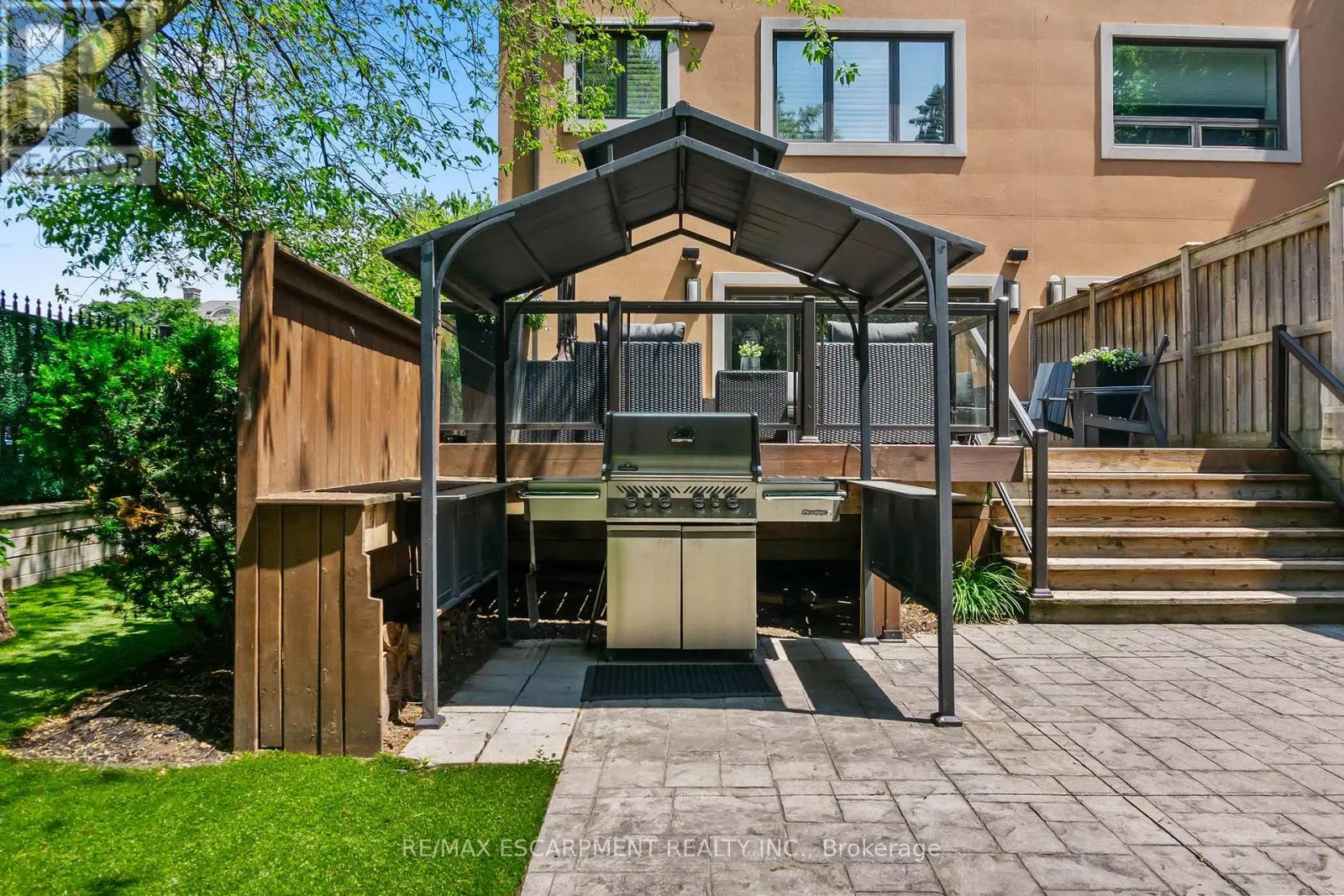 82 BRANT STREET