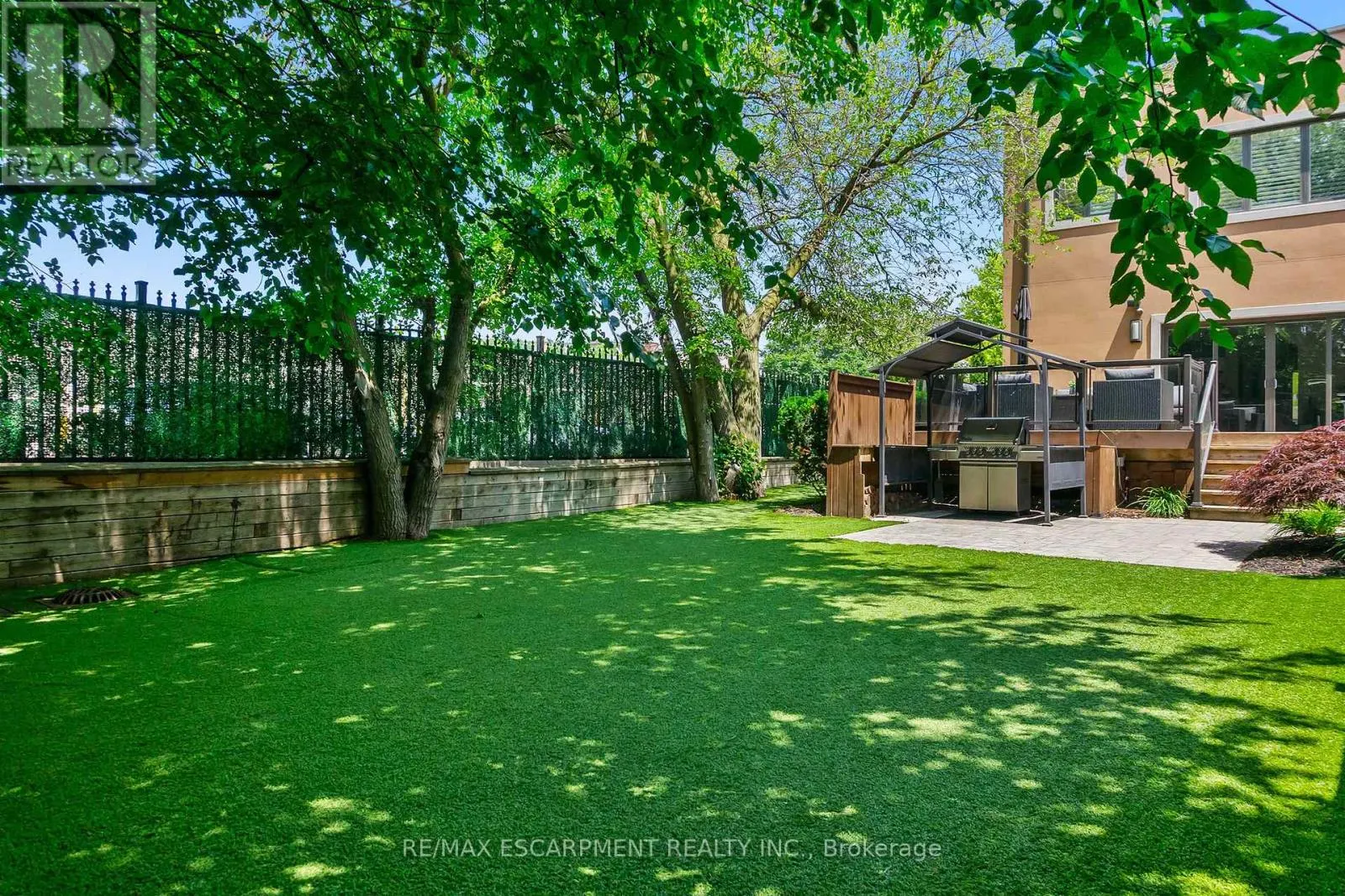 82 BRANT STREET