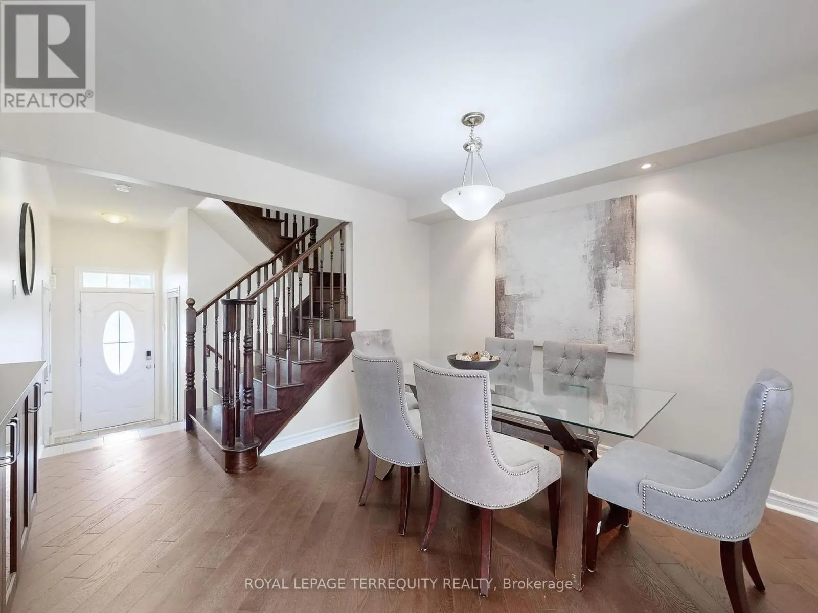879 BRASSARD CIRCLE