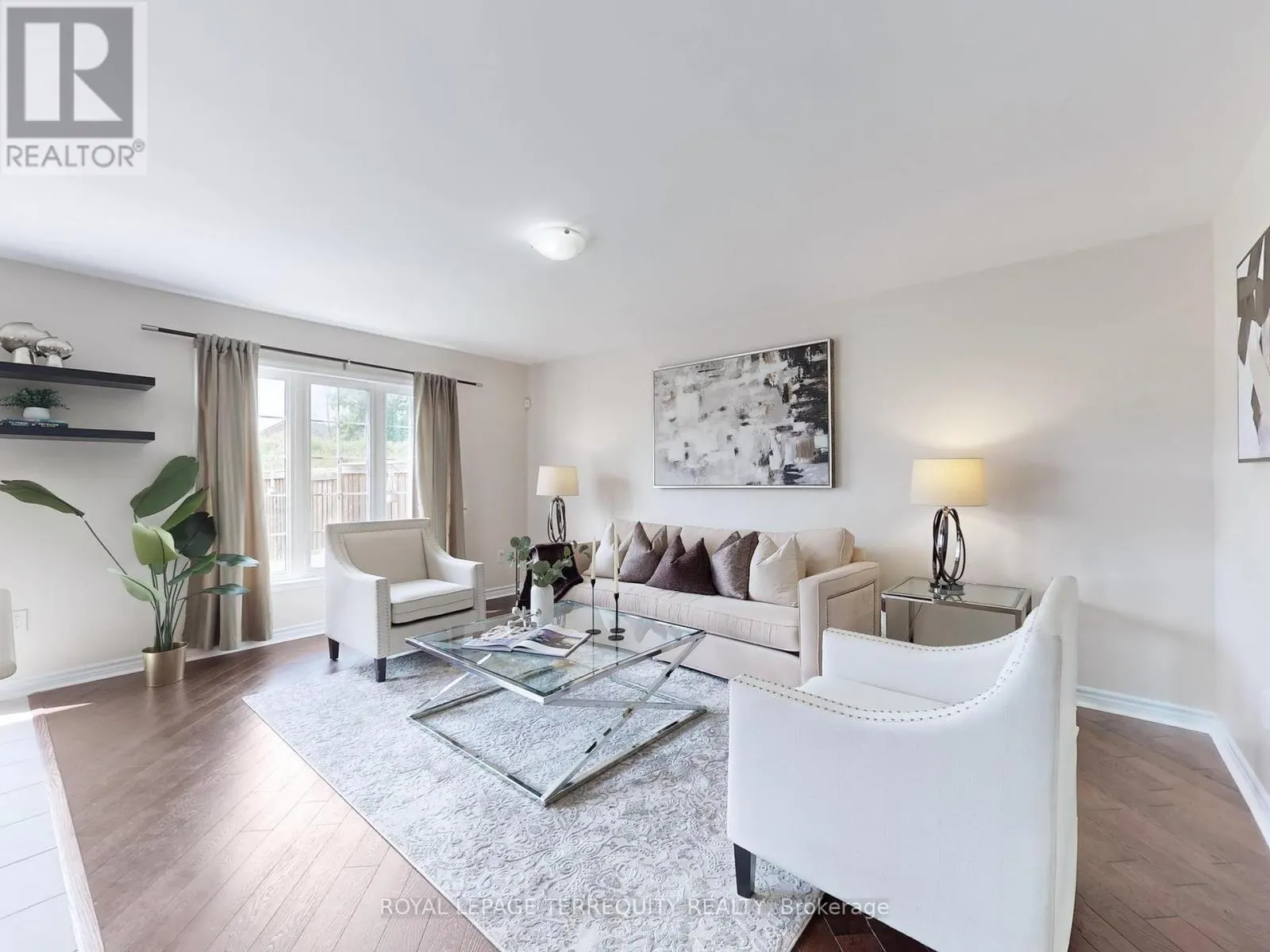 879 BRASSARD CIRCLE