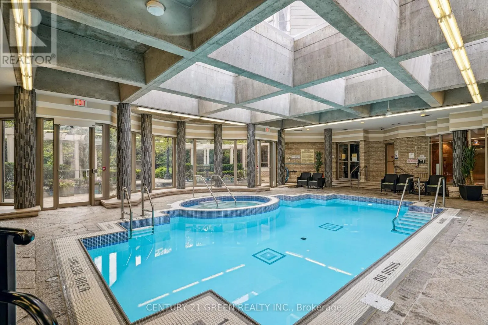 613 - 55 KINGSBRIDGE GARDEN CIRCLE