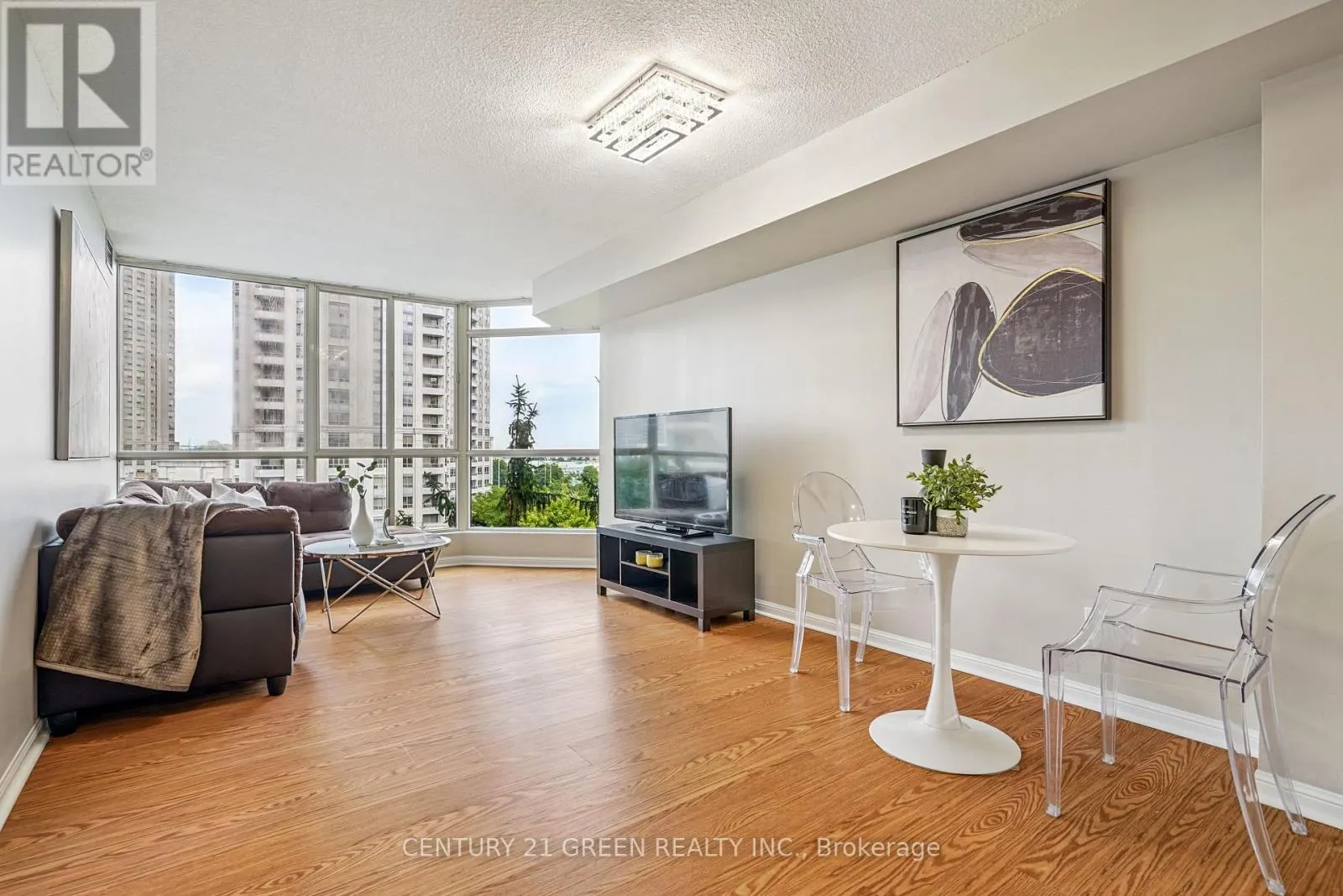 613 - 55 KINGSBRIDGE GARDEN CIRCLE