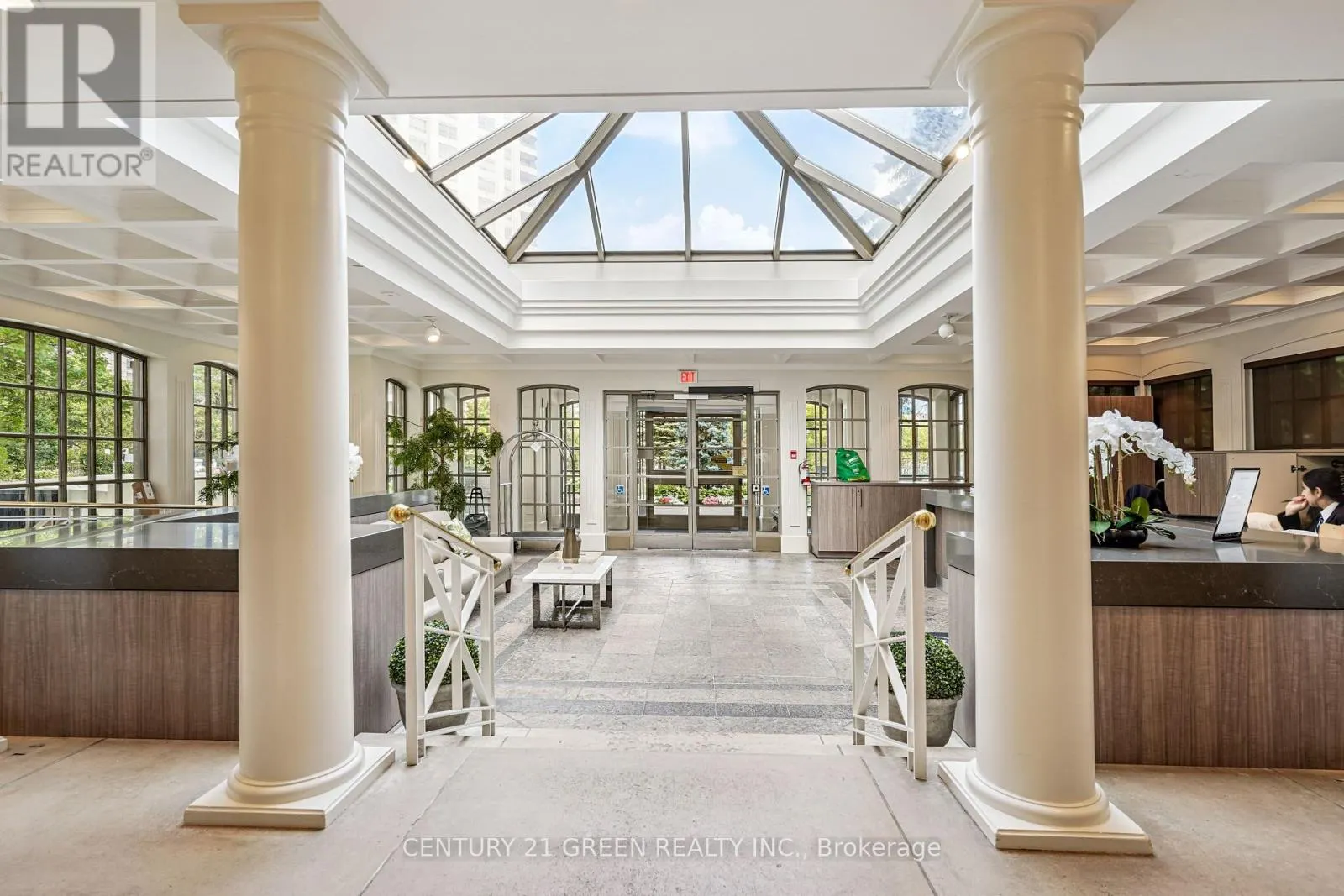 613 - 55 KINGSBRIDGE GARDEN CIRCLE