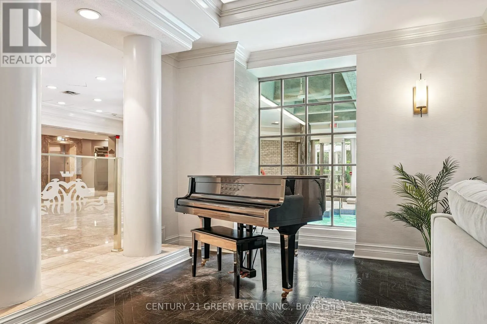 613 - 55 KINGSBRIDGE GARDEN CIRCLE