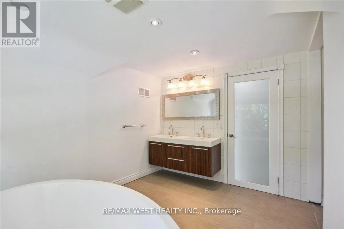 468 LYND AVENUE