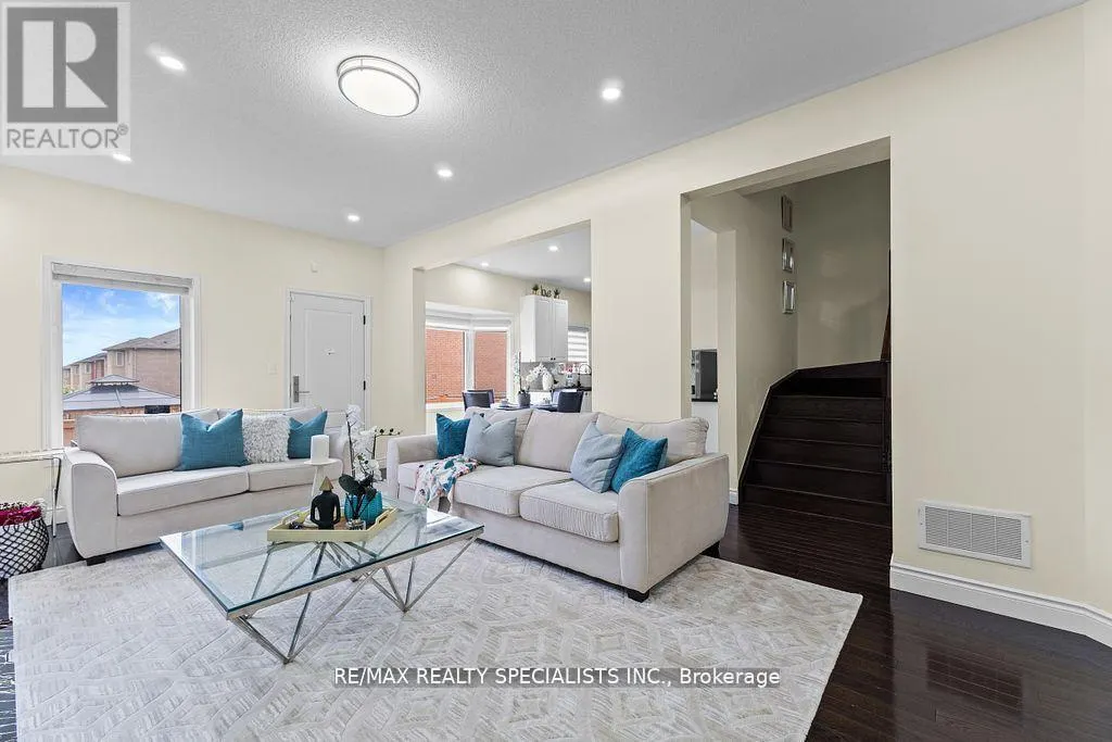 15 BROWNBUSH WAY