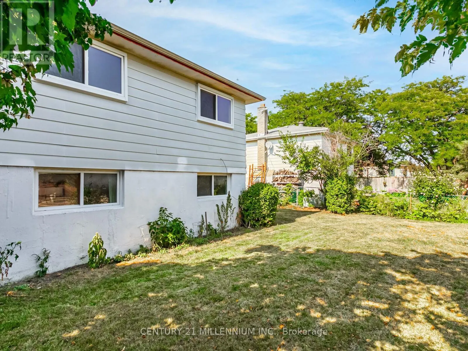 986 MCBRIDE AVENUE