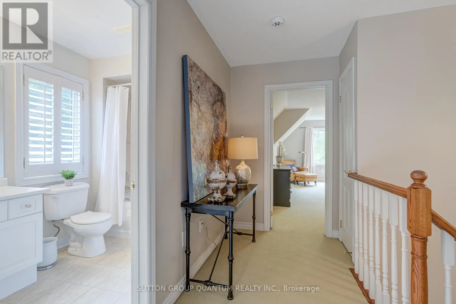 2372 RAVINE GATE