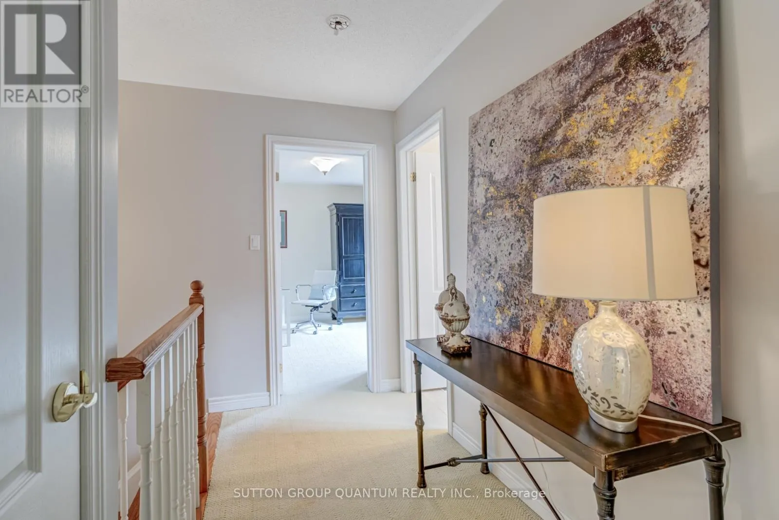 2372 RAVINE GATE