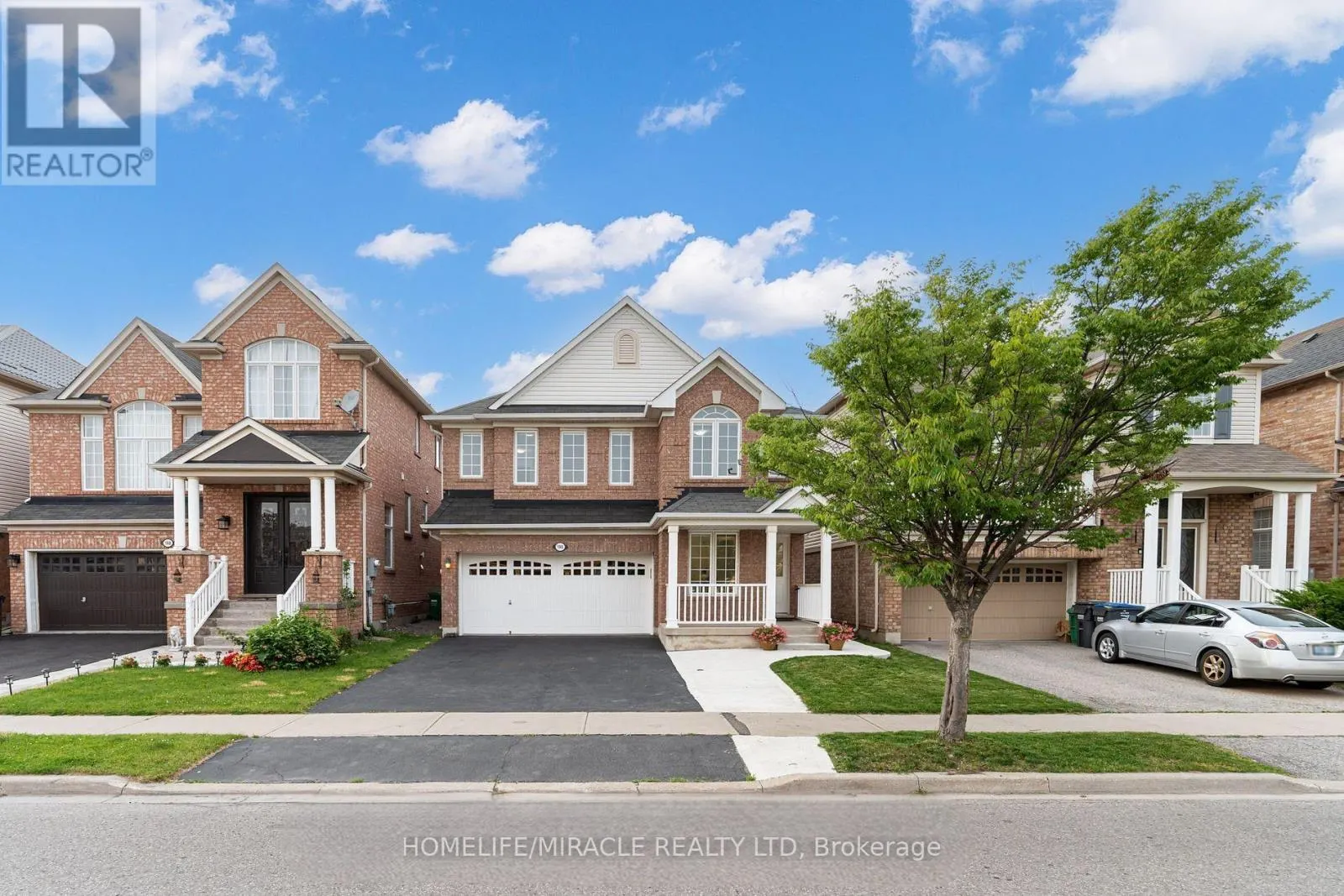 UPPER - 190 FANDANGO DRIVE