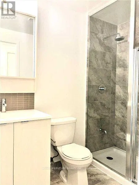 2211 - 2560 EGLINTON AVENUE W