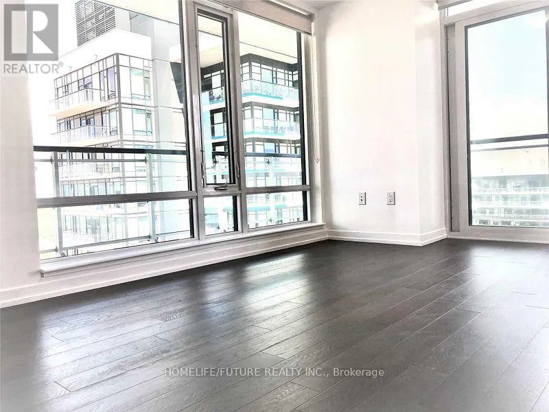 2211 - 2560 EGLINTON AVENUE W