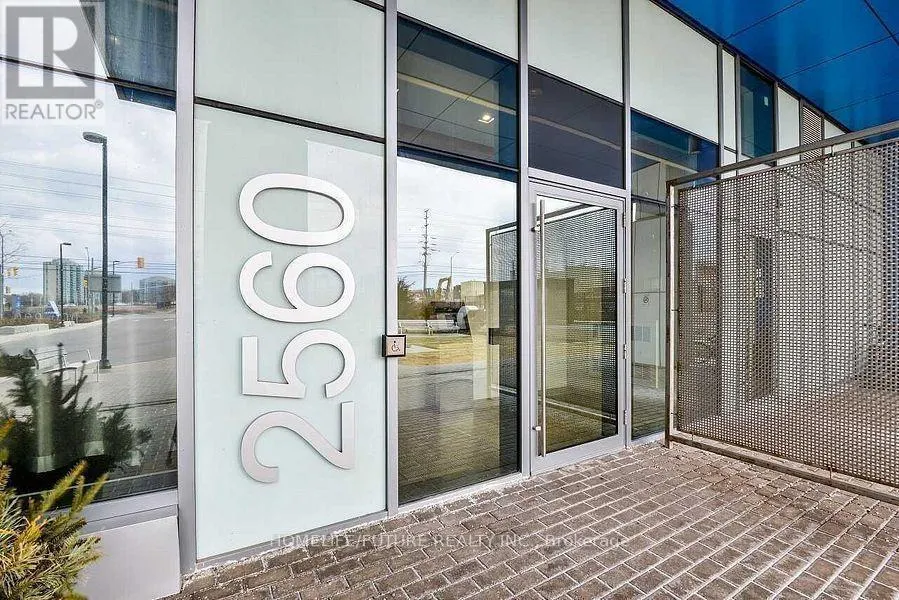 2211 - 2560 EGLINTON AVENUE W