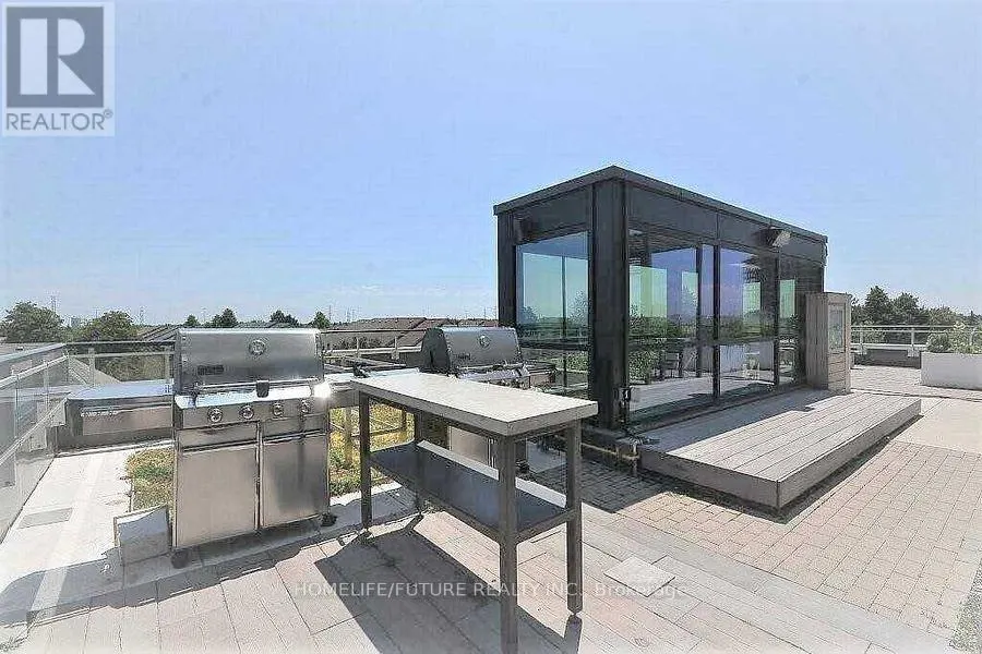 2211 - 2560 EGLINTON AVENUE W