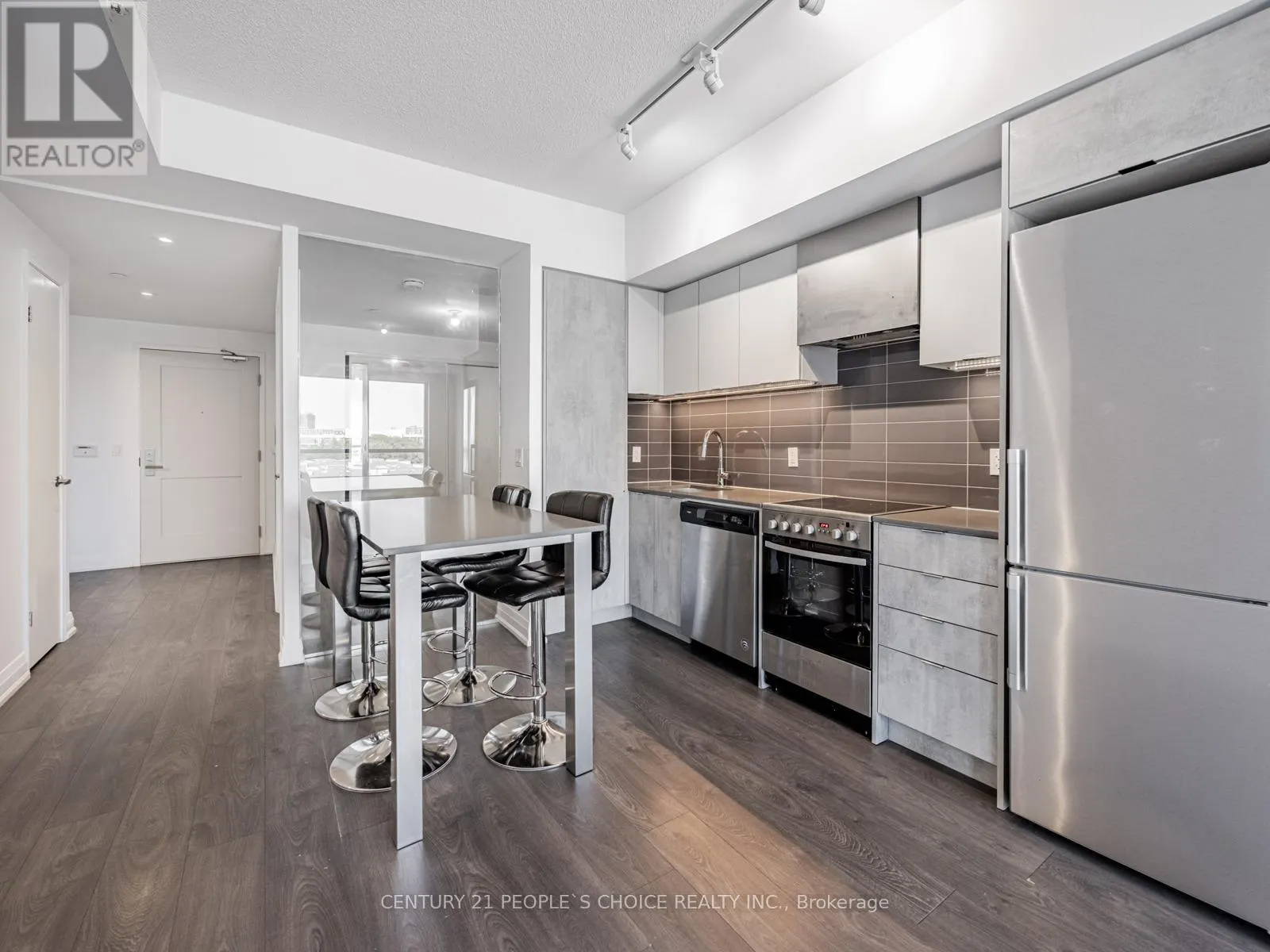635 - 26 GIBBS ROAD