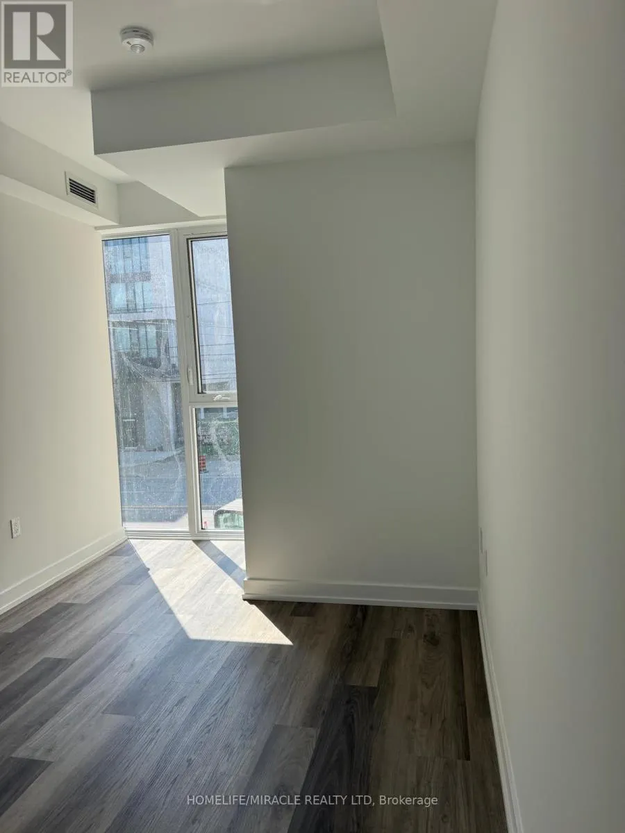 6 CHARTWELL ROAD S