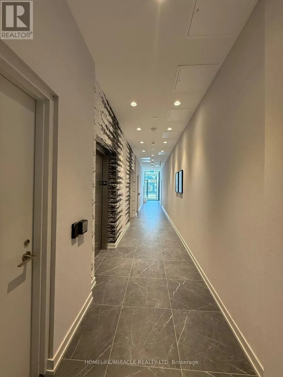 6 CHARTWELL ROAD S