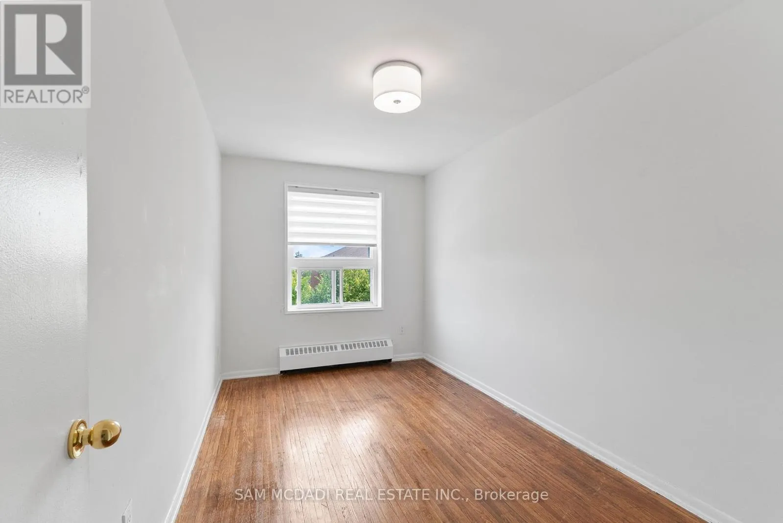 1026 BURNHAMTHORPE ROAD E