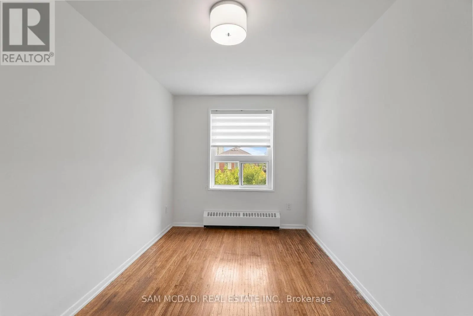 1026 BURNHAMTHORPE ROAD E