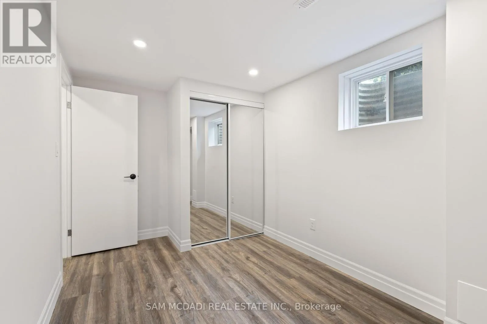 2535 ROBIN DRIVE