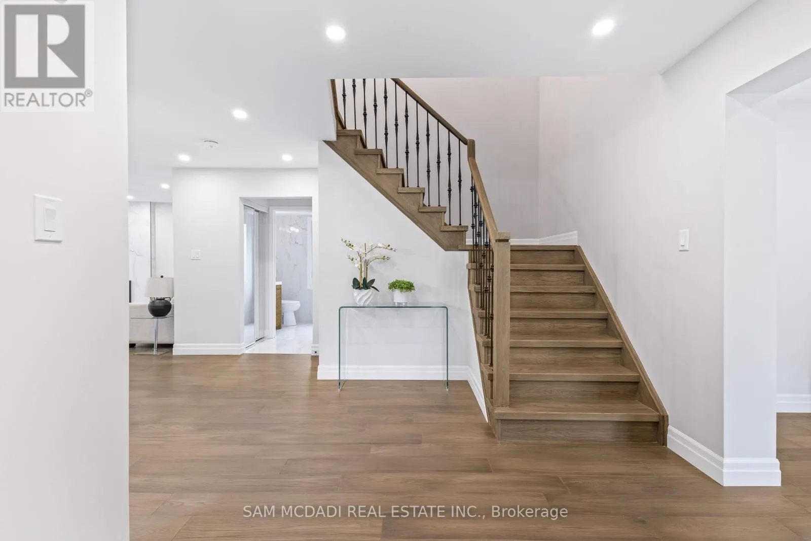2535 ROBIN DRIVE