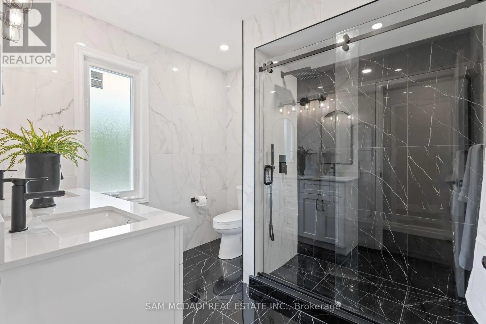 2535 ROBIN DRIVE